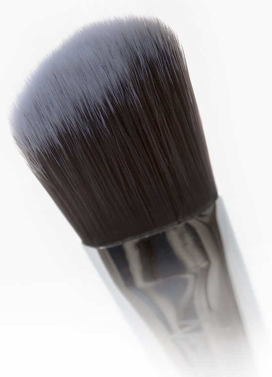 Кисть для тонального крема MC-F-02 - Nanshy Flat Foundation Brush Onyx Black — фото N2