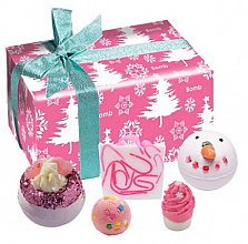 Духи, Парфюмерия, косметика Набор бомбочек для ванны - Bomb Cosmetics Dreaming Of A Pink Christmas Gift Set
