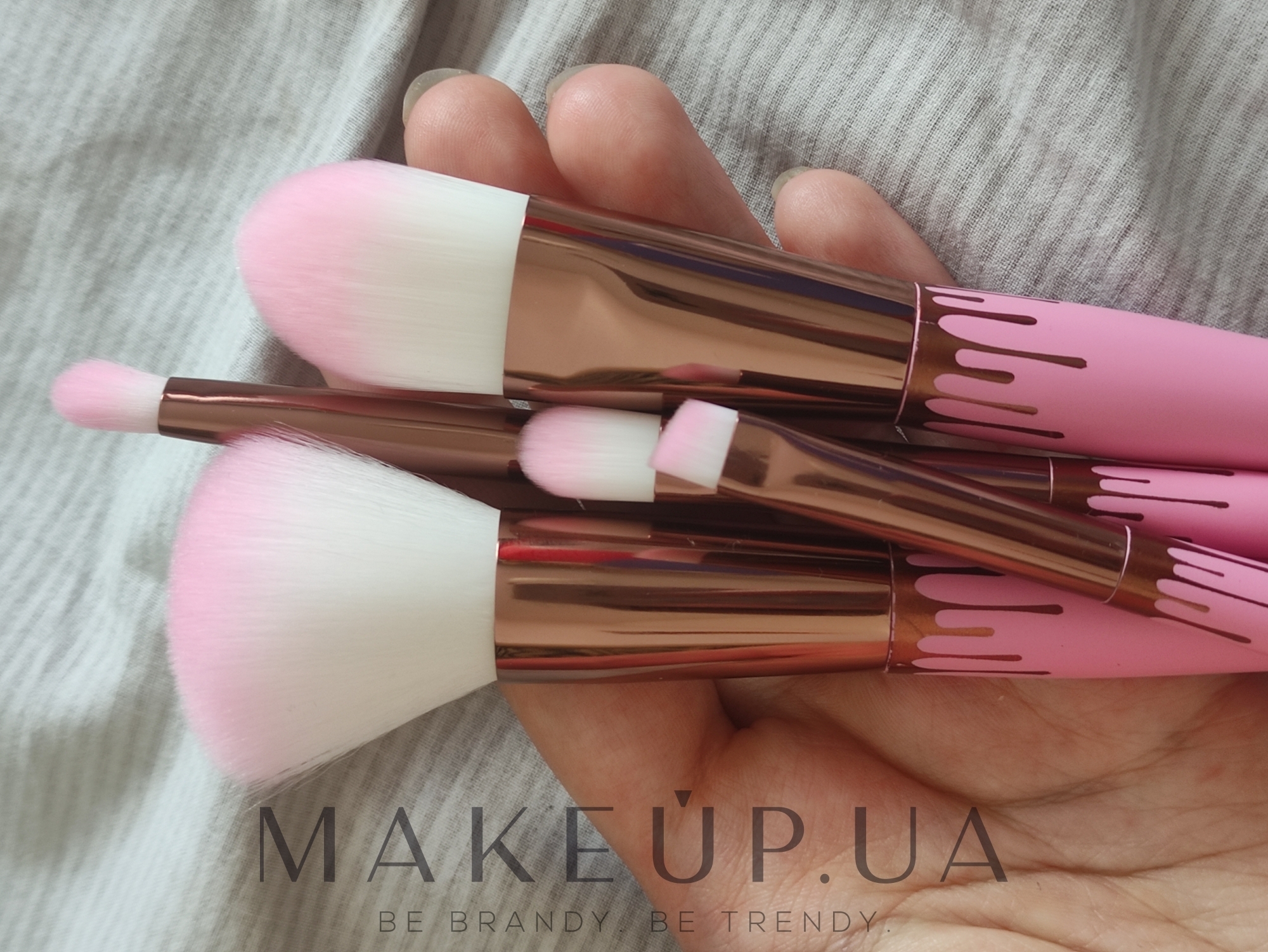 https://u.makeup.com.ua/e/ed/edrqfwrh9npw.jpg