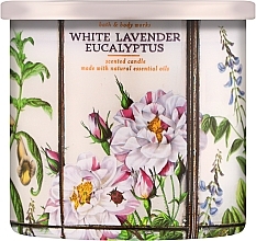 Парфумерія, косметика Аромасвіча 3-х гнітильна - Bath and Body Works White Lavender Eucalyptus Candle