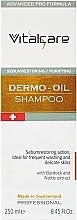 Себорегулирующий шампунь с экстрактами лопуха и крапивы - Vitalcare Professional Made In Swiss Dermo-Oil Shampoo — фото N1
