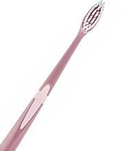 Зубная щетка, мягкая, розовая - Jordan Clinic Gum Protector Soft Toothbrush — фото N2