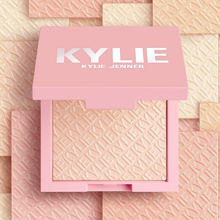 Пудра с эффектом сияния - Kylie Cosmetics Kylighter Pressed Illuminating Powder — фото N5