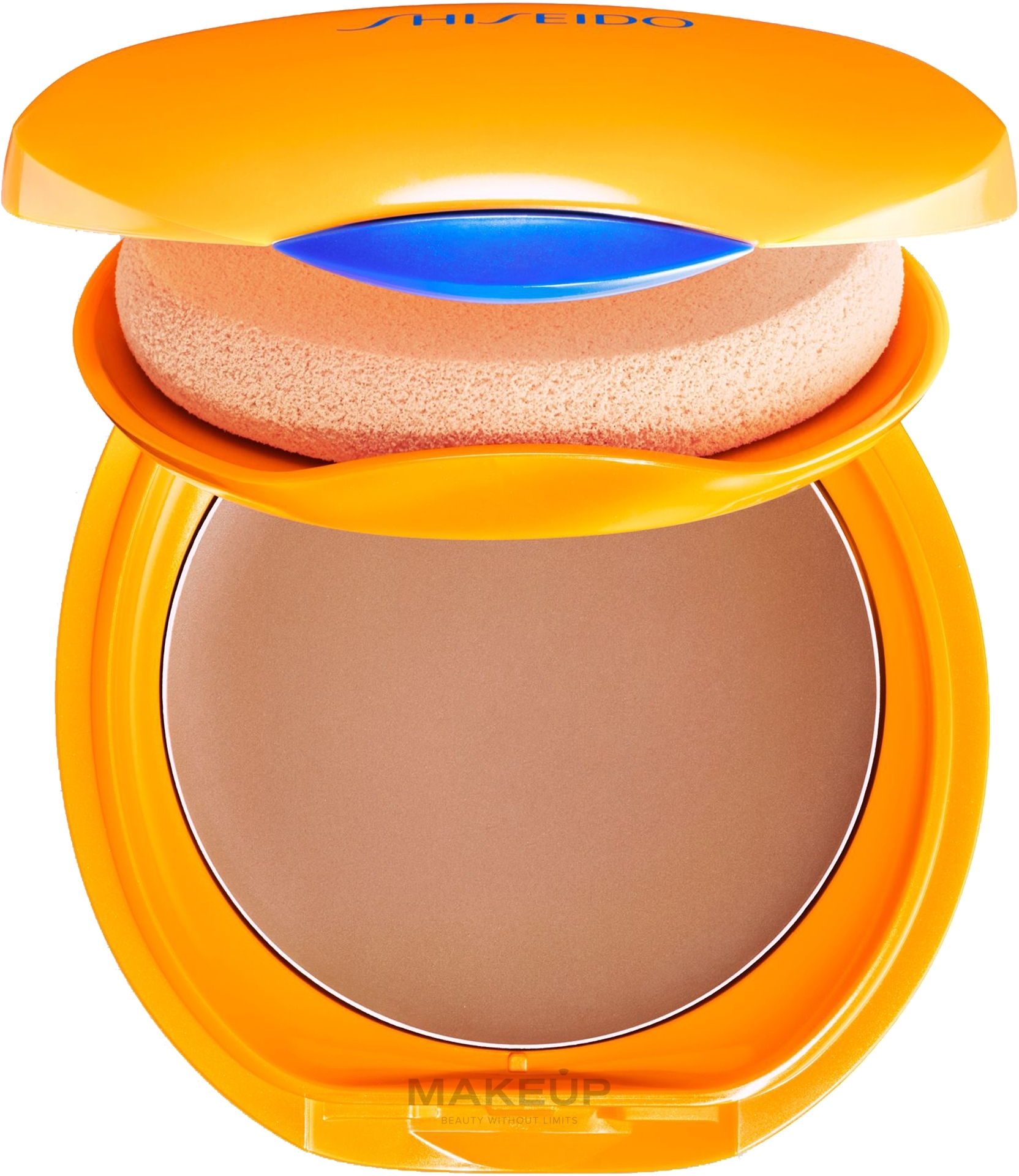 Солнцезащитное компактное тональное средство - Shiseido Tanning Compact Foundation SPF10 — фото Bronze