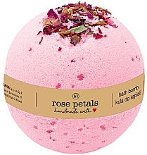 Парфумерія, косметика Бомбочка для ванни "Пелюстки троянд" - Stara Mydlarnia Rose Petals Bath Bomb