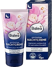 Насичений нічний крем для обличчя - Balea Rich Night Face Cream — фото N1