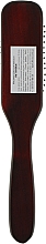 Щетка массажная деревянная коричневая, овальная - Titania — фото N2