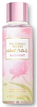 Духи, Парфюмерия, косметика Парфюмированный спрей для тела - Victoria's Secret Velvet Petals Radiant Fragrance Mist