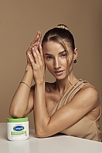 Увлажняющий крем для сухой и чувствительной кожи тела - Cetaphil Moisturizing Cream — фото N3