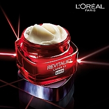 Дневной крем - L'Oreal Paris Revitalift Laser Х3 Anti-Age Day Cream — фото N8