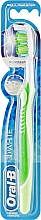 Парфумерія, косметика Зубна щітка середня 40, - Oral-B 3D White