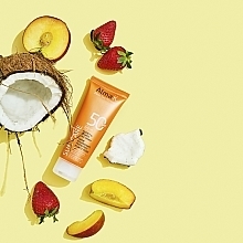 Сонцезахисний крем для обличчя - Alma K Sun Care Protect & Nourish Face Cream SPF 50 — фото N4