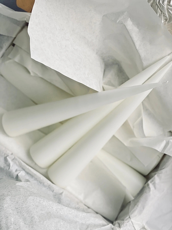 Декоративні свічки у коробці, 37 см, білі - Ester & Erik Cone Candles Pure White — фото N3
