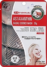 Тканевая маска для лица с эссенцией астаксантина - Mitomo Astaxanthin Facial Essence Mask — фото N1