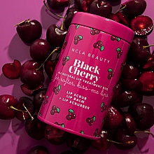 Набор "Черешня" - NCLA Beauty Black Cherry (l/balm/10ml + l/scrub/15ml + scrubber) — фото N5