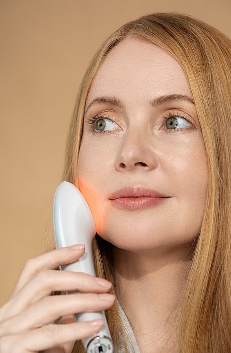 Мультифункціональний пристрій - Praimy Bloom Photon Skin Therapy Beauty Device — фото N2