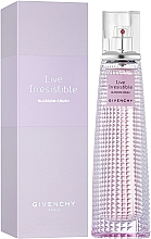 Givenchy Live Irresistible Blossom Crush - Туалетная вода — фото N2