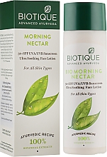 Сонцезахисний відбілюючий і живильний лосьйон - Biotique Bio Morning Nectar Lightening & Nourishing Lotion Spf 30 — фото N1