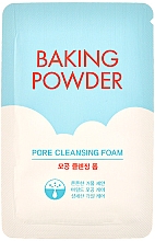 Парфумерія, косметика Пінка для глибокого очищення пор - Etude House Baking Powder Pore Cleansing Foam (пробник)