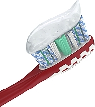 Зубная паста отбеливающая - Colgate Max White White Crystals — фото N5