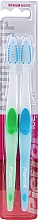 Зубна щітка, середньої жорсткості, зелена + блакитна - Pierrot Action Tip Hard — фото N1
