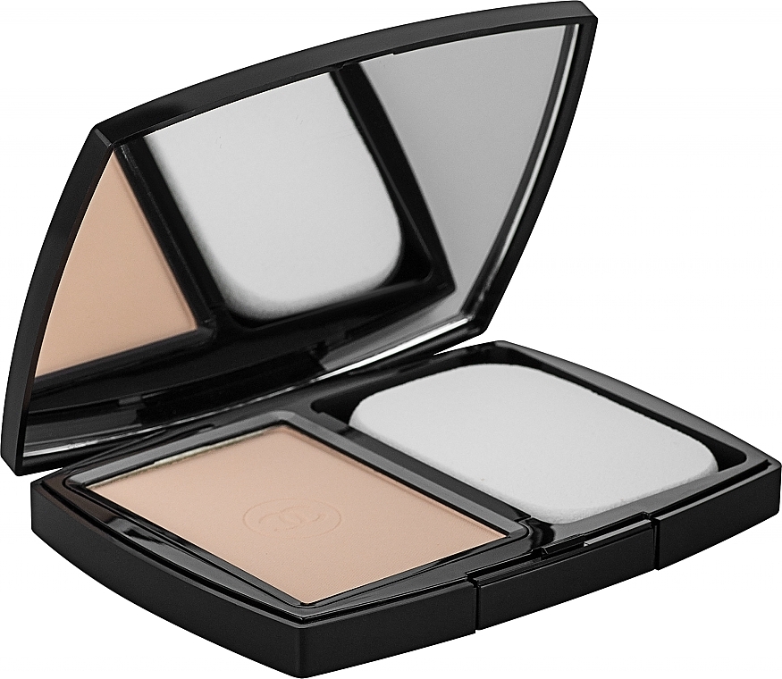 УЦЕНКА Компактное тональное средство - Chanel Ultra Le Teint Ultrawear All-Day Comfort Flawless Finish Compact Foundation * — фото N2