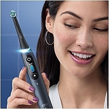 Набір електричних зубних щіток - Oral-B iO Series 9 Duo iOM9d.2J2.2AD 3758 Black Onyx, Rose — фото N10