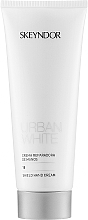 Парфумерія, косметика Захисний освітлювальний крем для рук - Skeyndor Urban White Shield Hand Cream SPF15