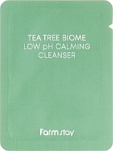 Парфумерія, косметика Заспокійлива пінка для вмивання з екстрактом чайного дерева - FarmStay Tea Tree Low PH Calming Cleanser (пробник)