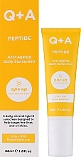 Антивозрастный солнцезащитный крем для лица - Q+A Peptide Anti-Ageing Daily Sunscreen SPF 50 — фото N2