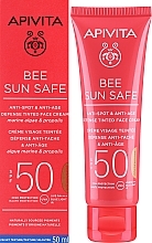 Тонирующий крем для лица с морскими водорослями и прополисом - Apivita Bee Sun Safe Hydra Fresh Tinted Golden Face Cream SPF50 — фото N2
