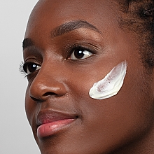 Очищающее средство с пачули и лаймом - Antipodes Hallelujah Lime & Patchouli Facial Cleanser & Makeup Remover — фото N4