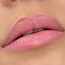 Увлажняющий тинт для губ - Essence Tinted Kiss Hydrating Lip Tint — фото N5