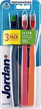 Духи, Парфюмерия, косметика Зубная щетка средняя, 3 шт (темно-синяя, розовая, оранжевая) - Jordan Clean Smile Medium
