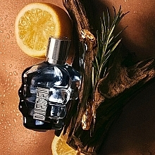 Diesel Only The Brave - Набор (edt/50ml + sh/gel/75ml) — фото N2