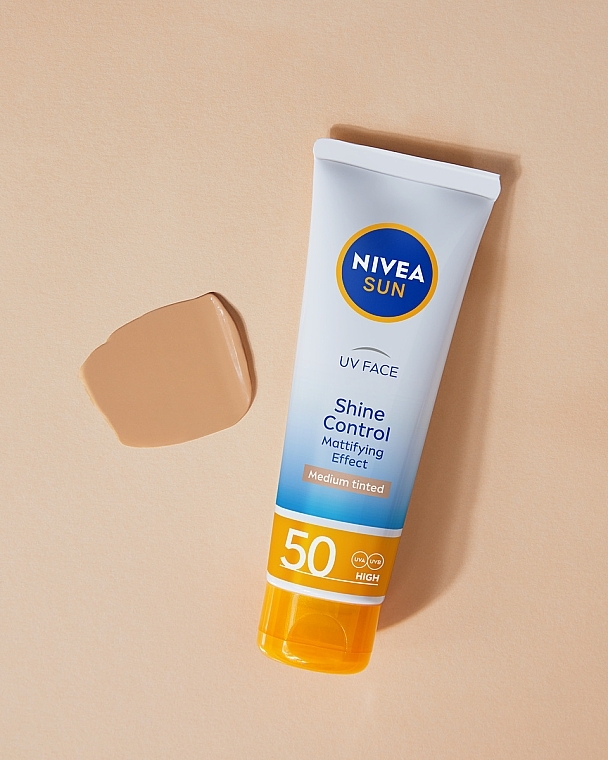 Крем для лица с матирующим эффектом SPF50 - NIVEA Sun UV Face Shine Control Mattifying Effect Medium Tinted Cream SPF50 — фото N5