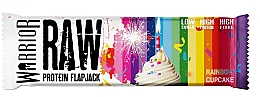 Духи, Парфюмерия, косметика Протеиновый батончик "Радужный кекс" - Warrior Raw Protein Flapjack Rainbow Cupcake