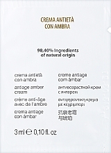 Відновлювальний антивіковий крем із бурштином для обличчя - Kleraderm Incantesimo D'ambra Regenerating Anti-Aging Amber Cream (пробник) — фото N1