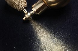 Шиммерная парфюмированая пудра - Оля Полякова Shimmering Perfumed Powder — фото N4