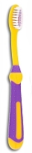 Парфумерія, косметика Дитяча зубна щітка, м'яка, від 3 років, жовта з фіолетовим - Wellbee