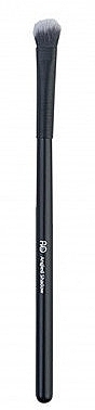 Угловая кисть для нанесения теней, черная - RORO Angeled Eyeshadow Brush — фото N1