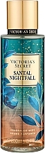 Парфюмированный спрей для тела - Victoria's Secret Santal Nightfall — фото N1