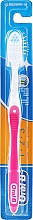 Парфумерія, косметика Зубна щітка середня, рожева 2 - Oral-B 1 2 3 Classic 40 Medium