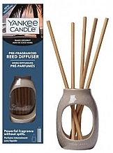 Духи, Парфюмерия, косметика Ароматические палочки - Yankee Candle Black Coconut Pre-Fragranced Reed Diffuser