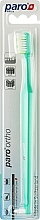 Зубная щетка ортодонтическая с монопучковой насадкой, мягкая, зеленая - Paro Swiss Ortho Brush — фото N1