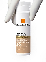 Антивозрастное солнцезащитное средство с тонирующим эффектом для лица против морщин и пигментации, SPF50 - La Roche-Posay Anthelios Age Correct SPF50 Tinted — фото N5