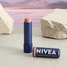 Помада для губ і щік - Nivea Caring Beauty Lip & Chick SPF30 — фото N15