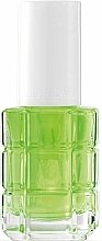 Базове покриття для нігтів з перцевою м'ятою - Loreal Paris Le Base Coat Strengthening Nail Polish — фото N1