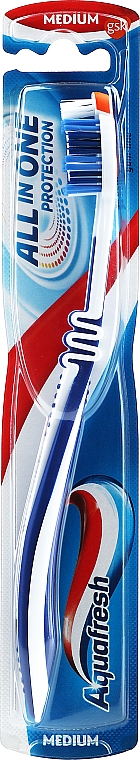 Зубная щетка средней жесткости, синяя с белым - Aquafresh All In One Protection — фото N1