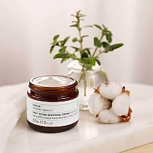 Успокаивающий крем для чувствительной кожи - Evolve Organic Beauty Pro+ Ectoin Soothing Cream — фото N4